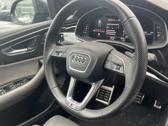Audi SQ8 QUATTRO/435HP/PANO/HUD/AMBI/360/594v - изображение 9