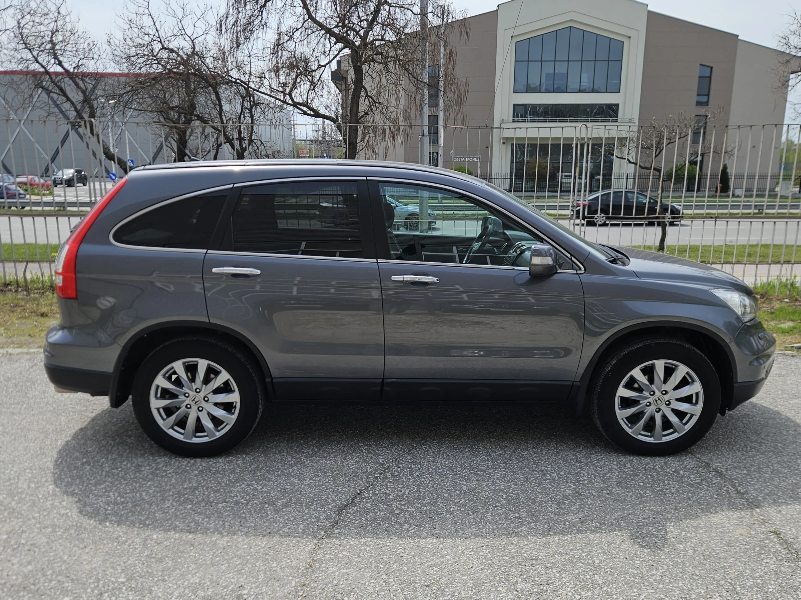 Honda Cr-v 2.0i-VTEC 4x4 Facelift - изображение 4
