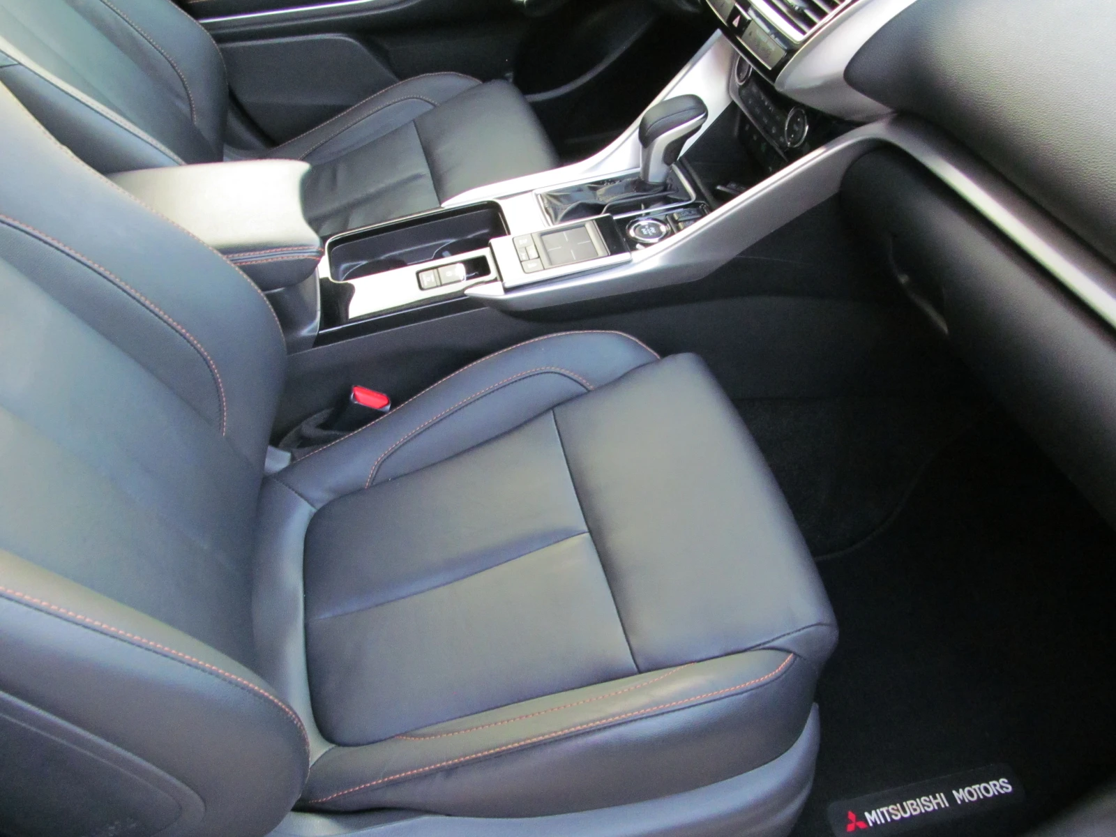 Mitsubishi Eclipse Cross 1.5T/SWISS DIAMOND EDITION/S-AWC/  | Mobile.bg   11