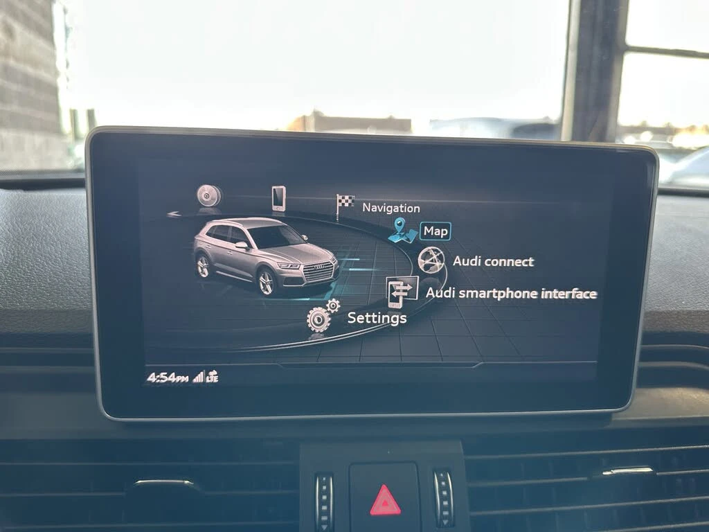 Audi Q5 45TFSI* Progressiv* АвтоКредит* (ЦЕНА ДО БГ), снимка 10 - Автомобили и джипове - 53953944