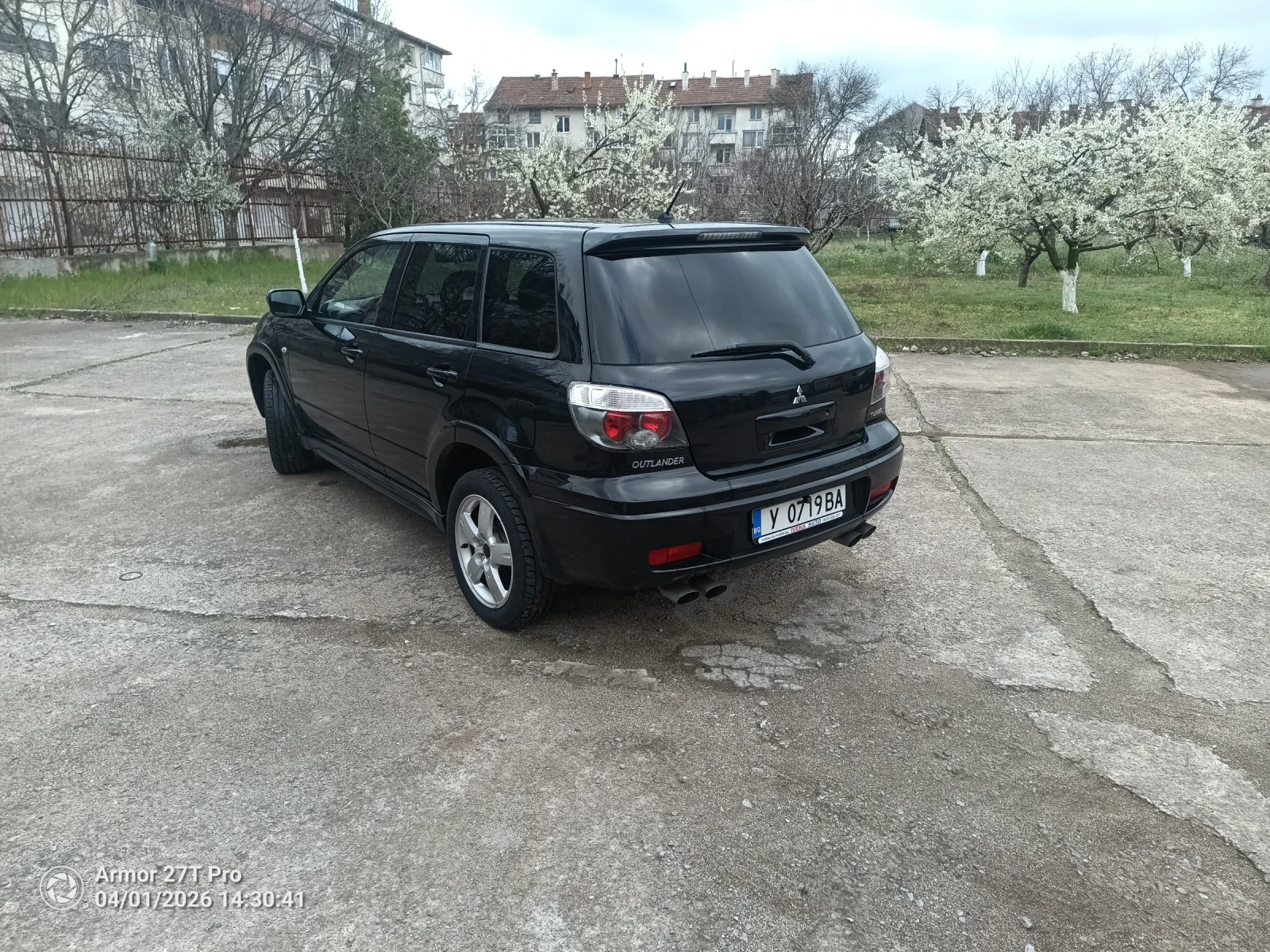 Mitsubishi Outlander, снимка 4 - Автомобили и джипове - 54059178