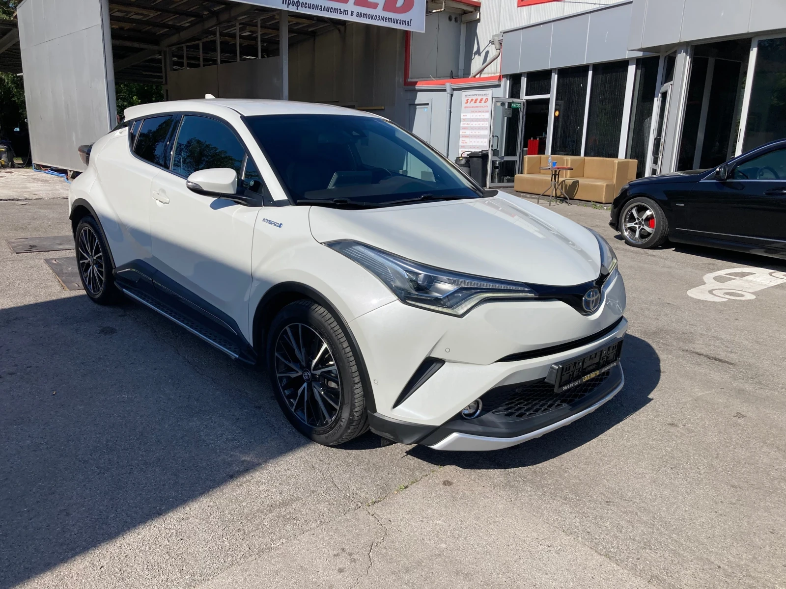 Toyota C-HR Hibrid 172000km Full FULL , снимка 3 - Автомобили и джипове - 54241039