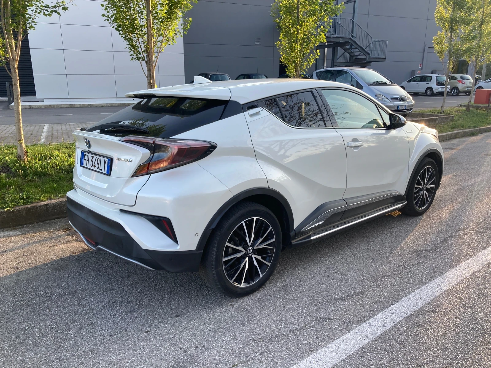 Toyota C-HR Hibrid 172000km Full FULL , снимка 3 - Автомобили и джипове - 54241039