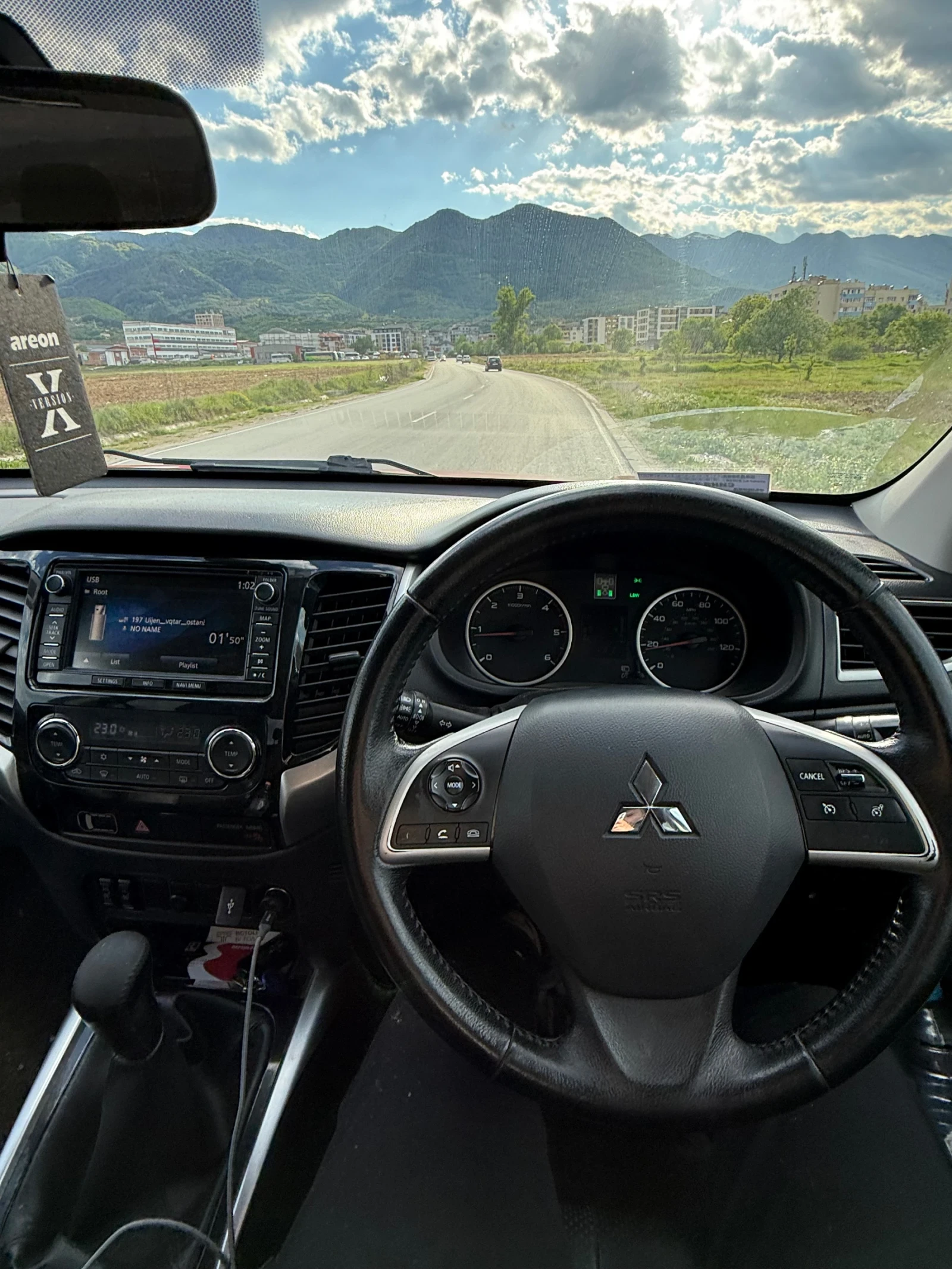 Mitsubishi L200, снимка 7 - Автомобили и джипове - 54440563
