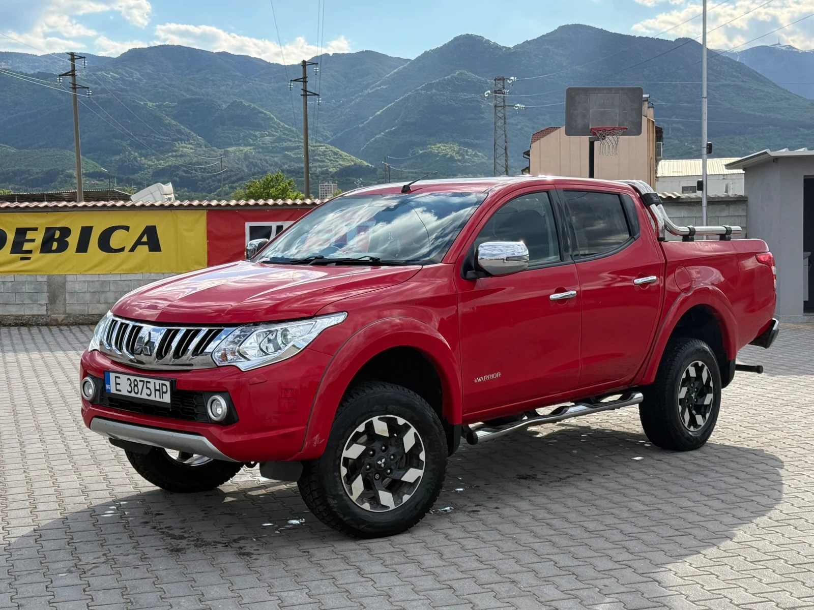 Mitsubishi L200