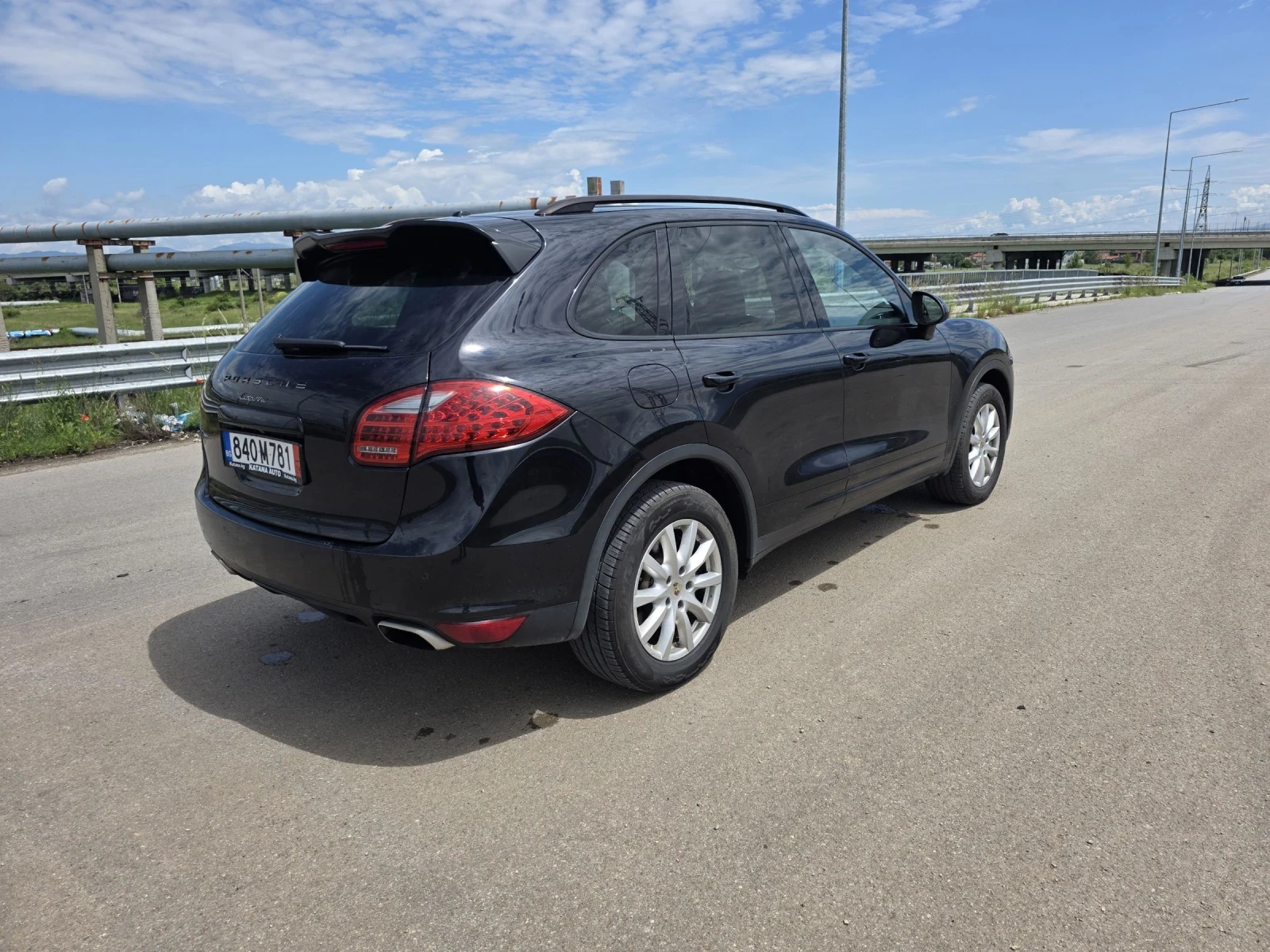 Porsche Cayenne, снимка 3 - Автомобили и джипове - 54660376