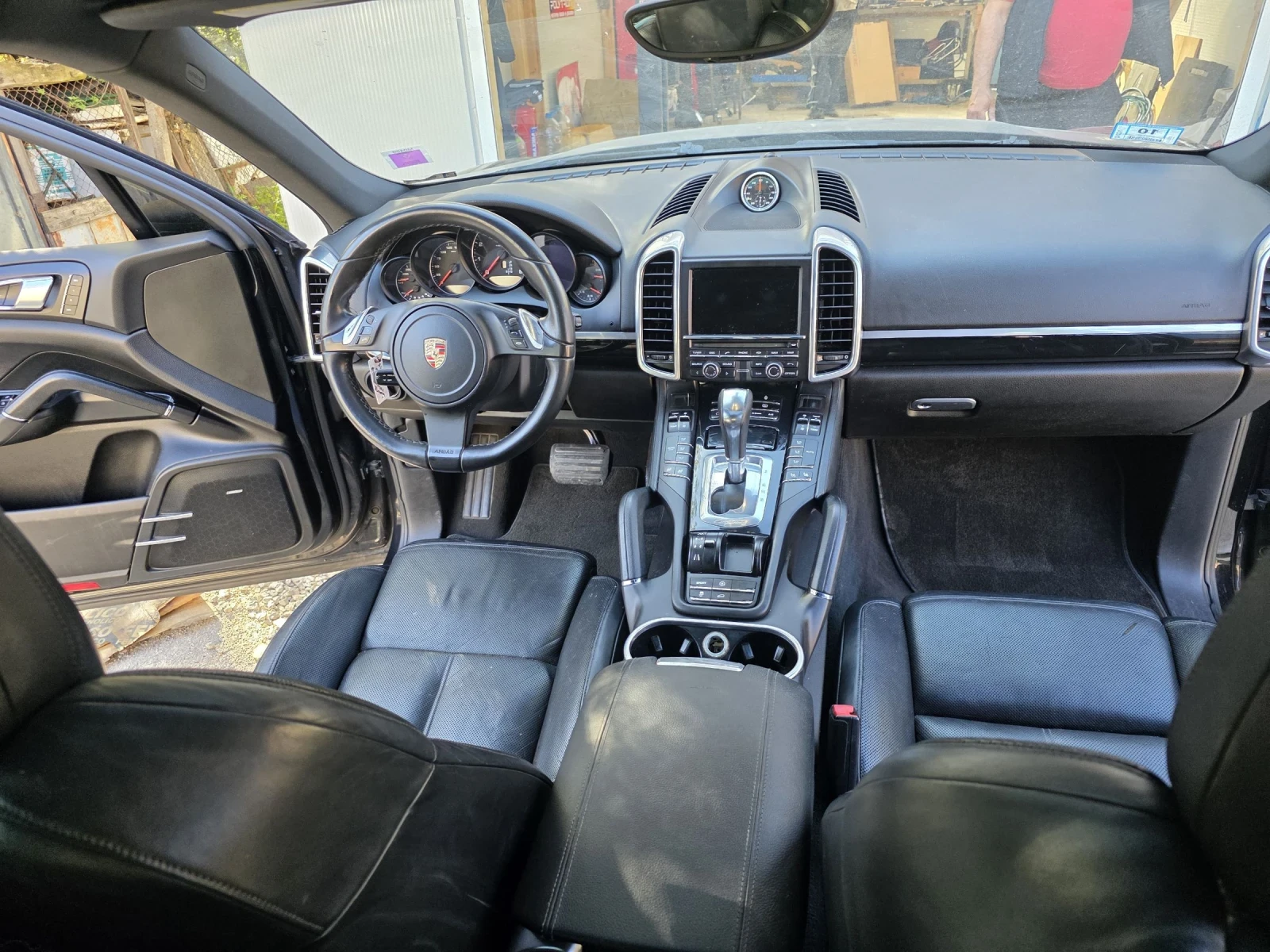 Porsche Cayenne, снимка 12 - Автомобили и джипове - 54660376