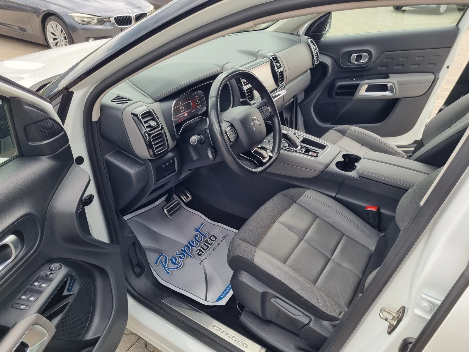 Citroen C5 Aircross 1.5HDi-131ps EAT8 / 2019г. СЕРВИЗНА ИСТОРИЯ!, снимка 7 - Автомобили и джипове - 54669425