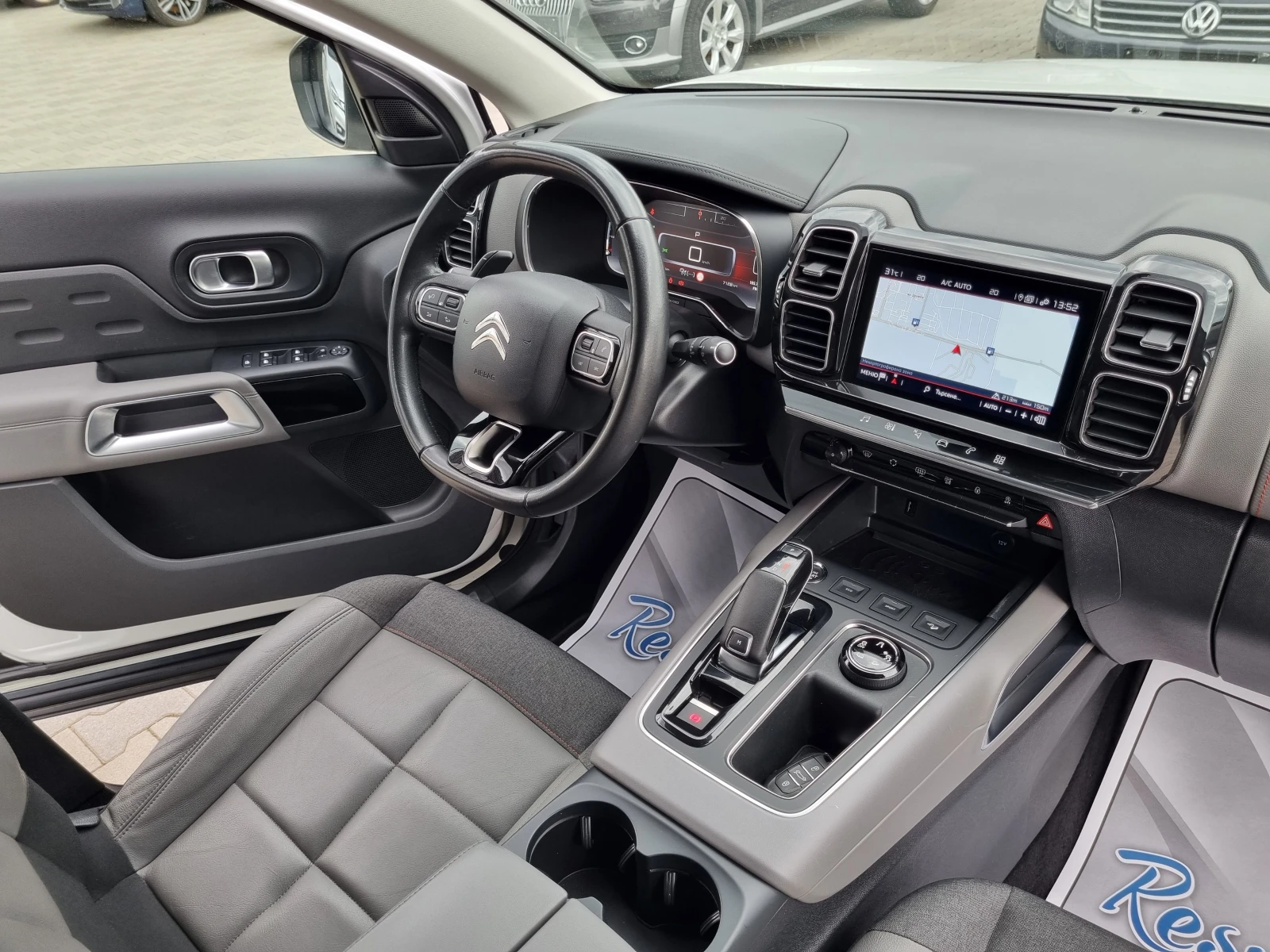Citroen C5 Aircross 1.5HDi-131ps EAT8 / 2019г. СЕРВИЗНА ИСТОРИЯ!, снимка 11 - Автомобили и джипове - 54669425