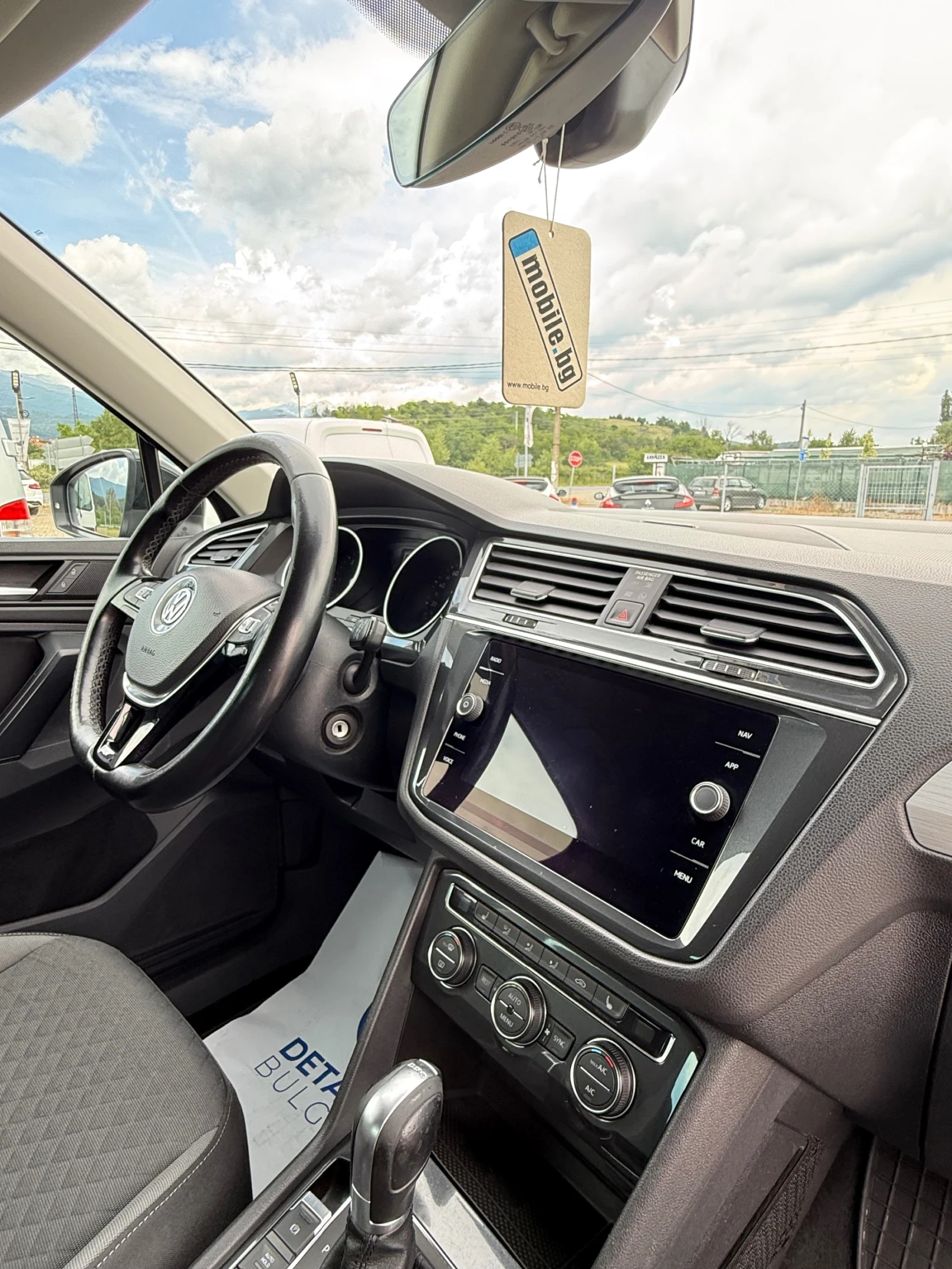 VW Tiguan, снимка 15 - Автомобили и джипове - 54749229