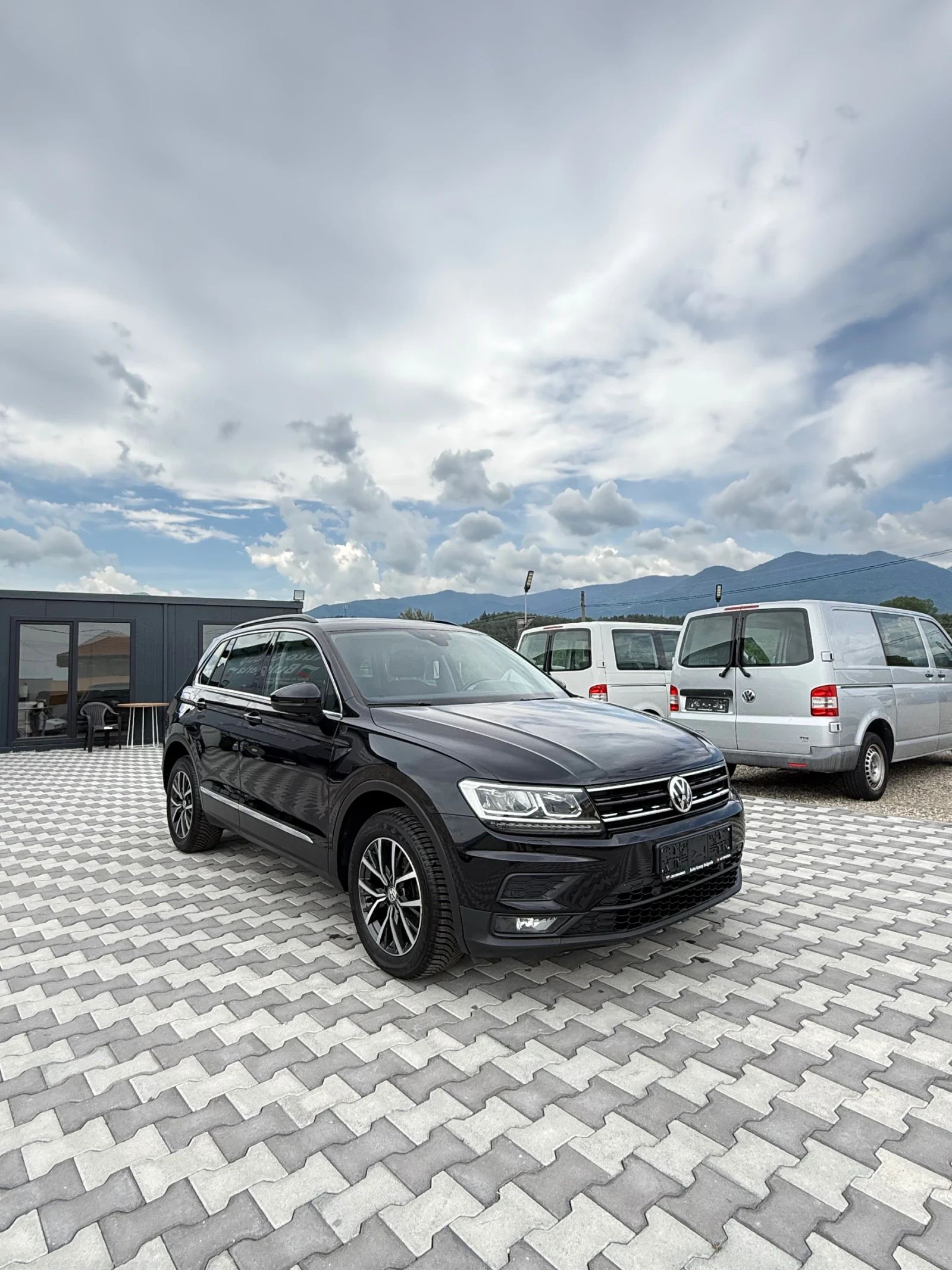 VW Tiguan, снимка 8 - Автомобили и джипове - 54749229