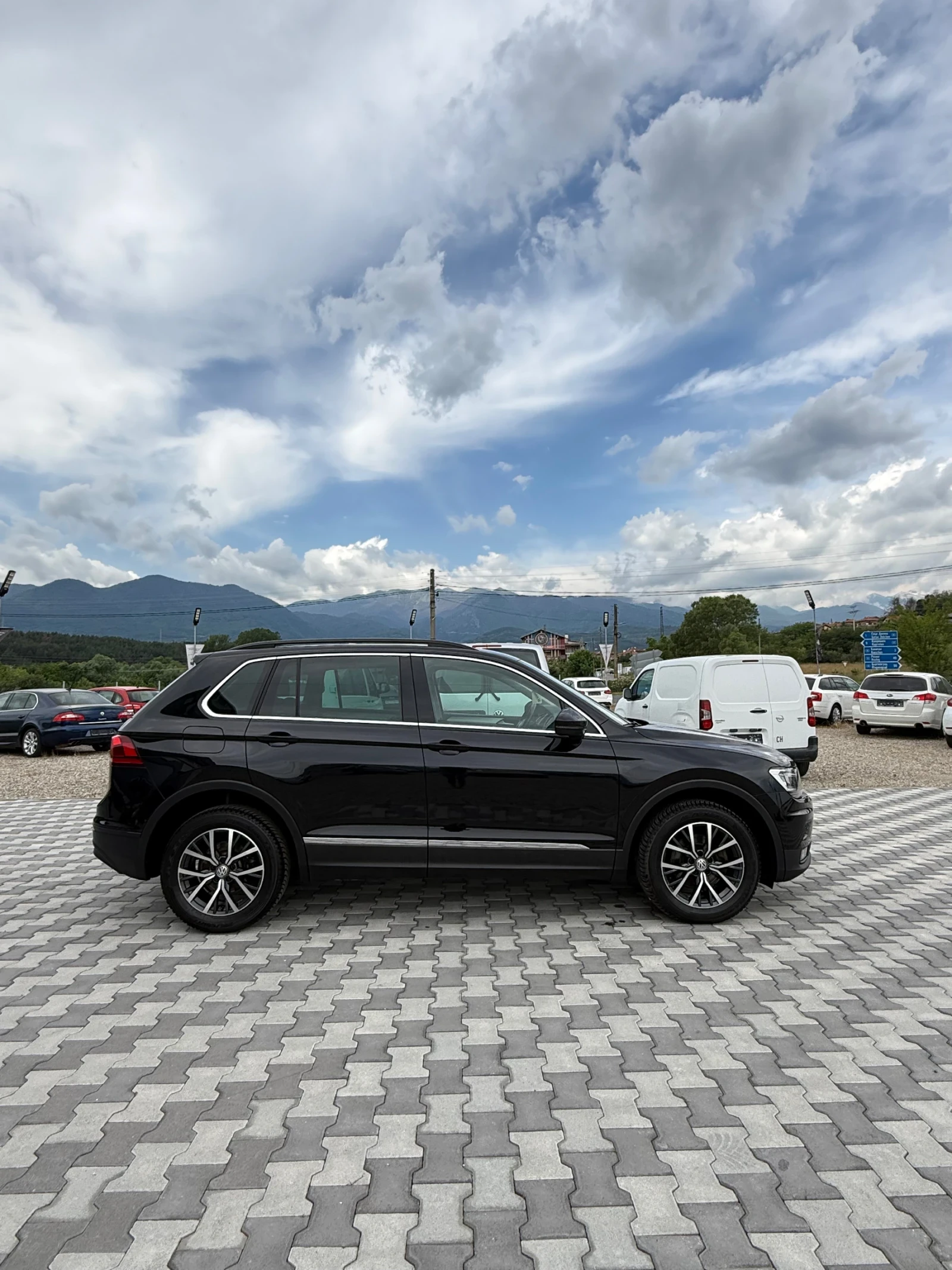 VW Tiguan, снимка 7 - Автомобили и джипове - 54749229