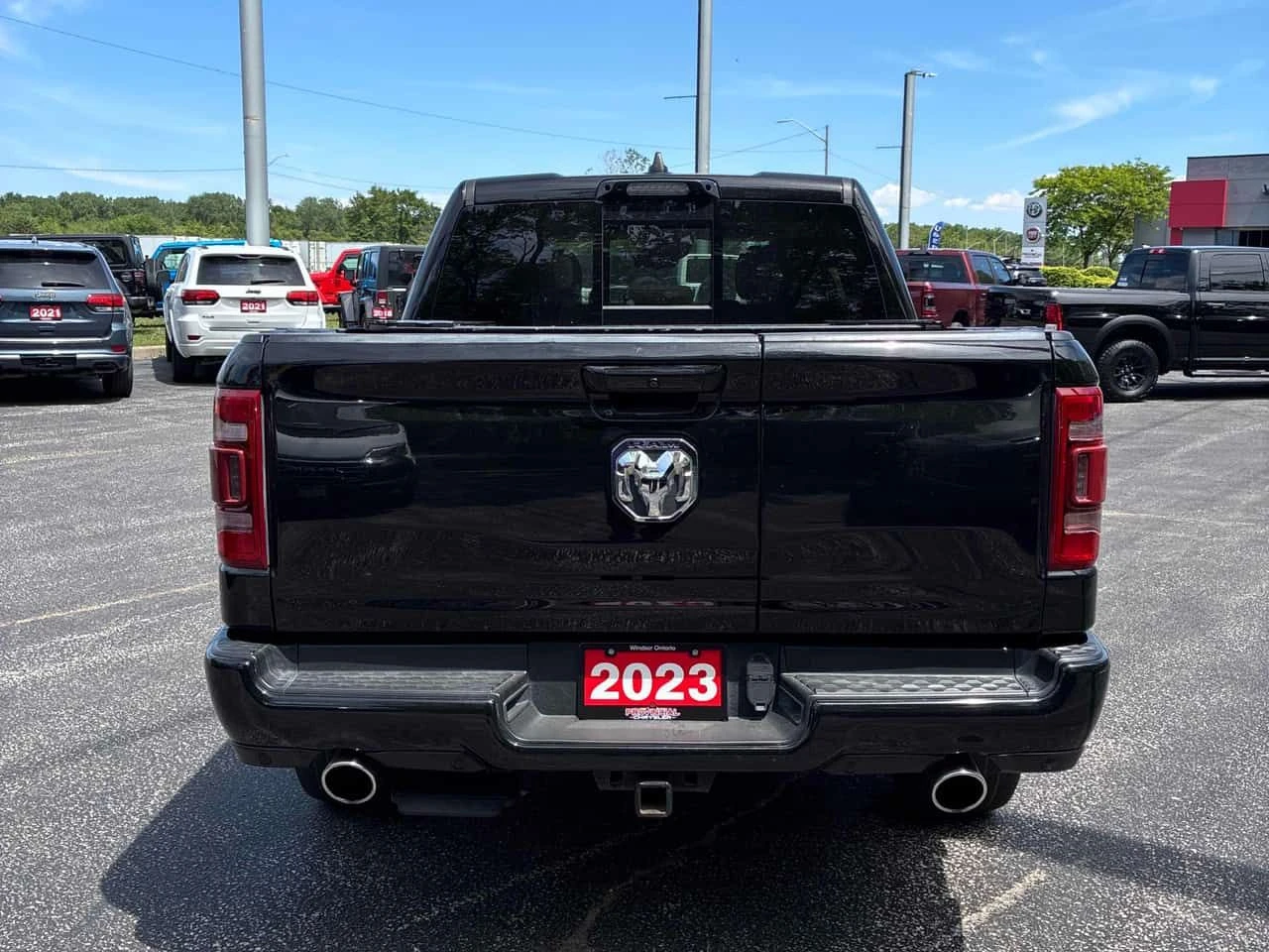 Dodge RAM 1500  | Limited | PANO | 360 | ВЪЗДУШНО , снимка 4 - Автомобили и джипове - 54781901