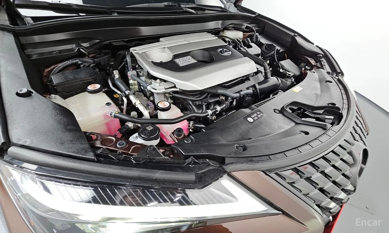 Lexus UX 250h 2.0* 2WD* ПОДГРЕВ* ОБДУХВАНЕ, снимка 13 - Автомобили и джипове - 54879808