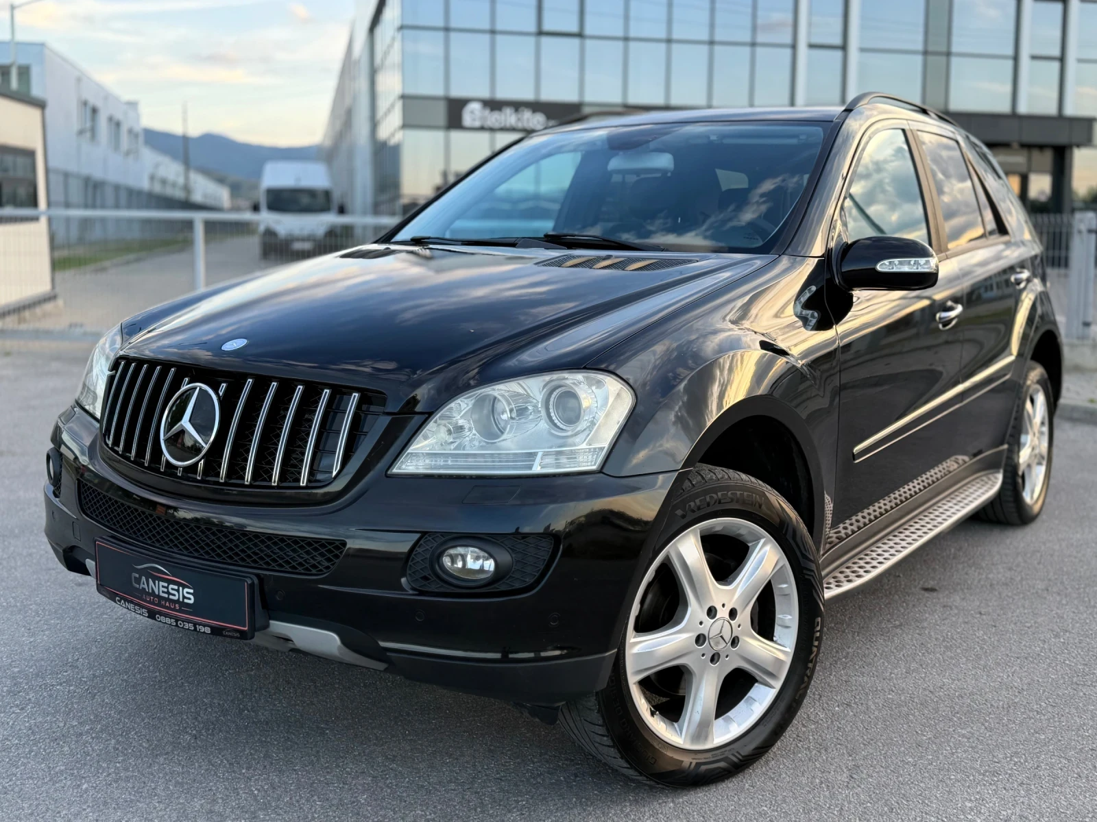 Mercedes-Benz ML 320 V6* POGREV* NAVI* CHROME PACKET* НА ПРУЖИНИ* ЛЮК