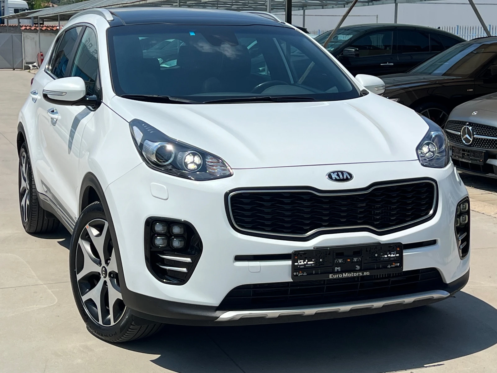 Kia Sportage 2.0CRDI, 4X4, GT LINE, 84000км-КАТО НОВ-FULL SERVI, снимка 3 - Автомобили и джипове - 55025192