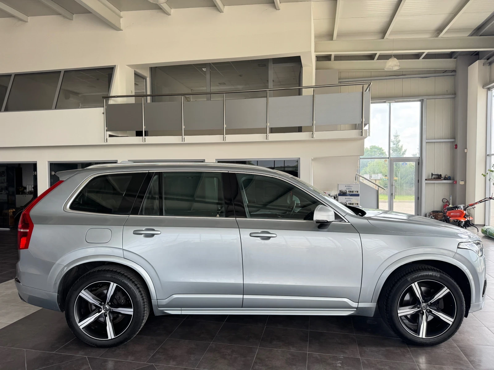 Volvo Xc90 D5  R-Design  AWD, снимка 2 - Автомобили и джипове - 55326586