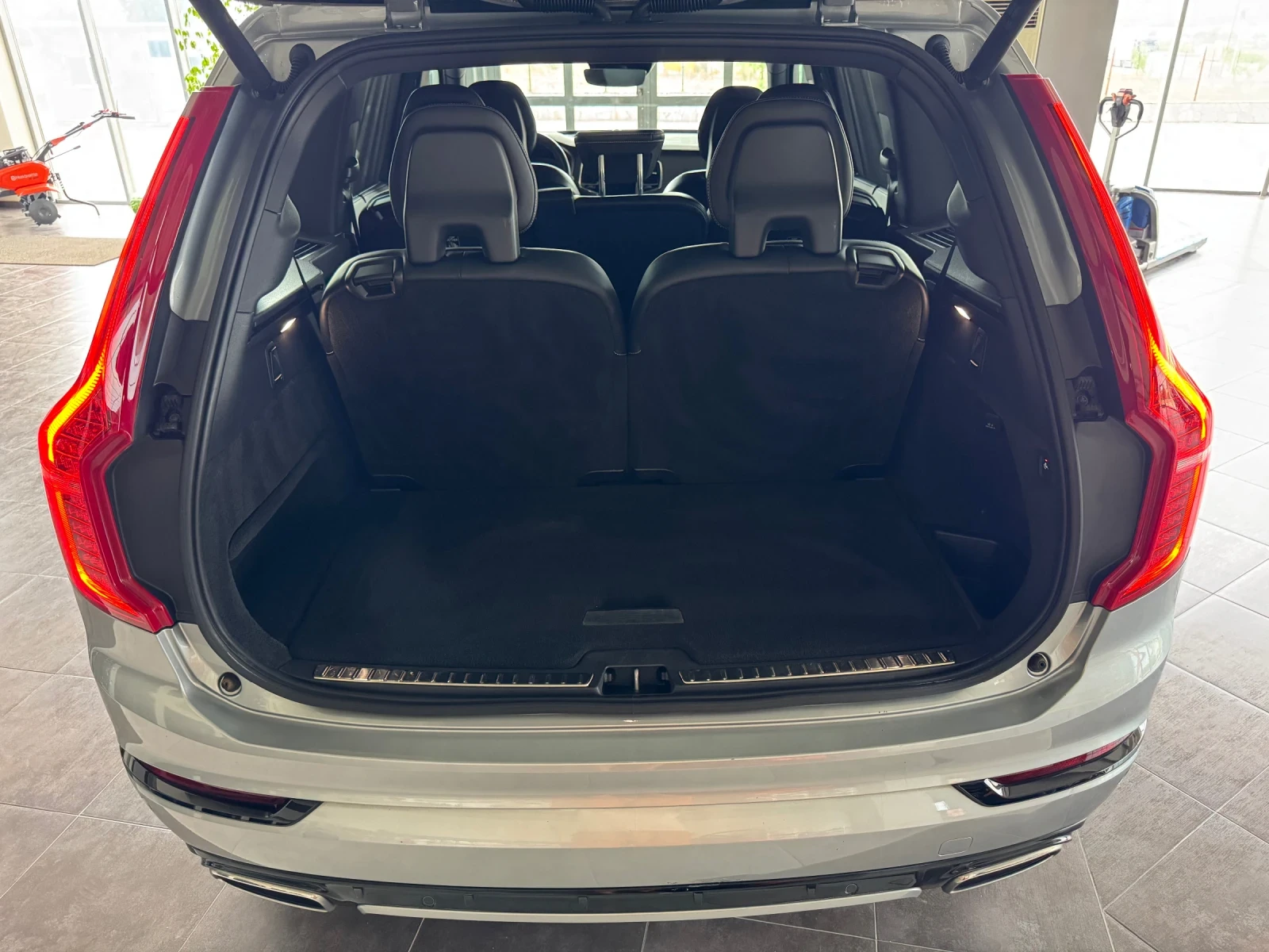 Volvo Xc90 D5  R-Design  AWD, снимка 16 - Автомобили и джипове - 55326586