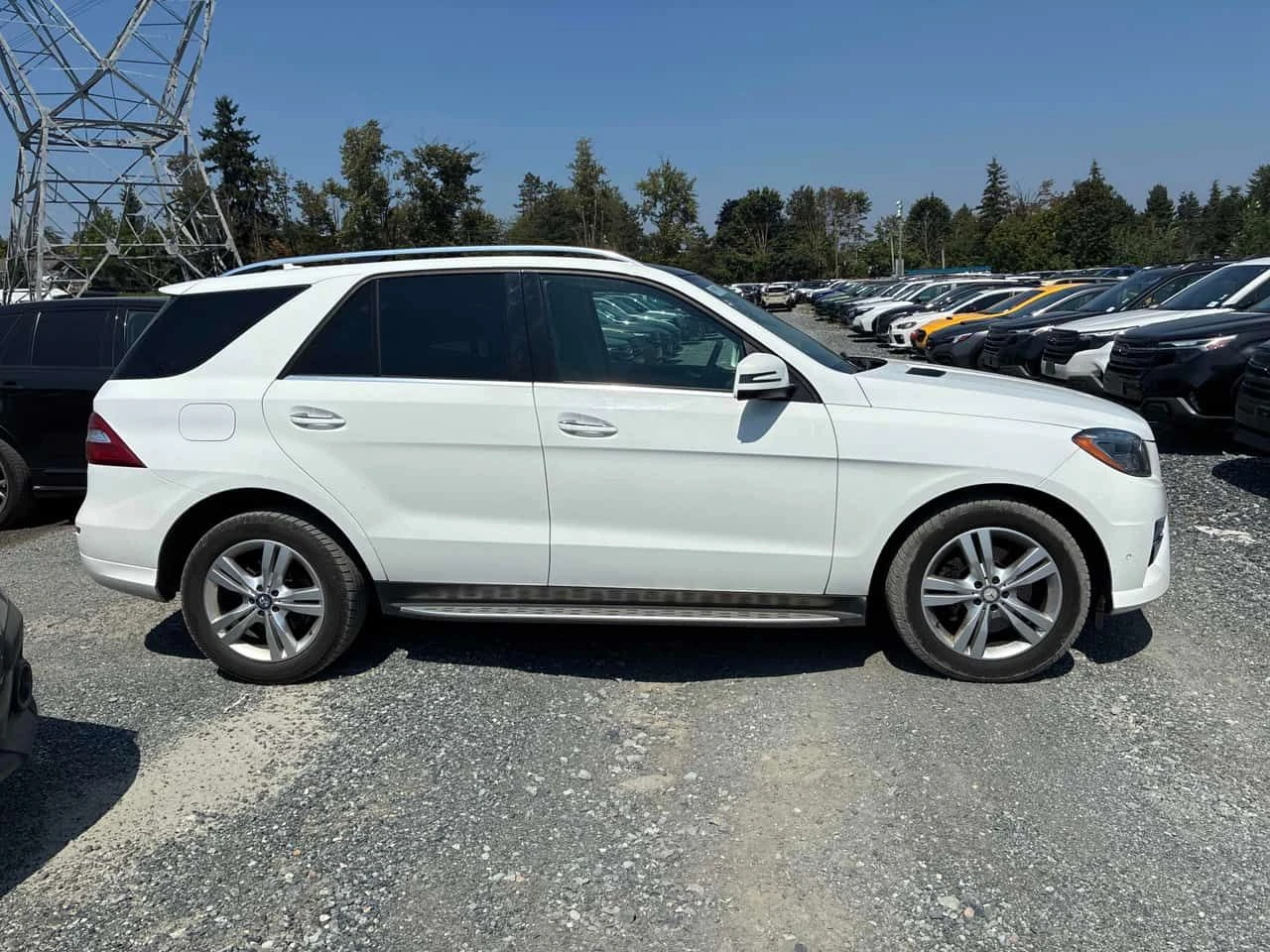 Mercedes-Benz ML 350 * BlueTEC * ЛИЦЕНЗИРАН ДИЛЪР * CARFAX, снимка 3 - Автомобили и джипове - 55593422