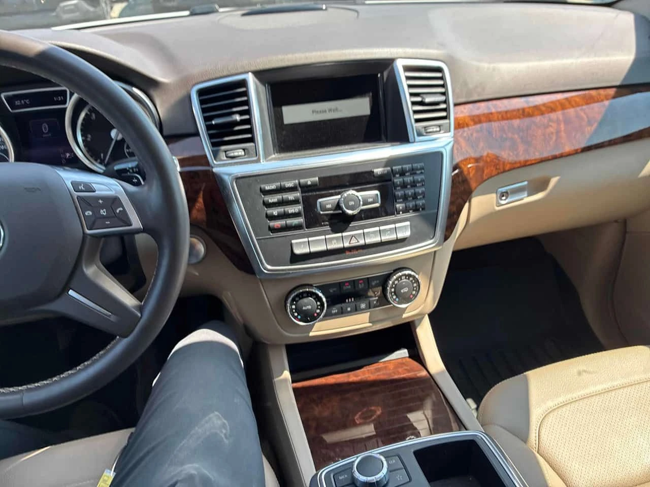 Mercedes-Benz ML 350 * BlueTEC * ЛИЦЕНЗИРАН ДИЛЪР * CARFAX, снимка 9 - Автомобили и джипове - 55593422