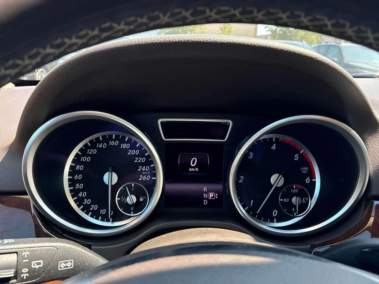 Mercedes-Benz ML 350 * BlueTEC * ЛИЦЕНЗИРАН ДИЛЪР * CARFAX, снимка 8 - Автомобили и джипове - 55593422