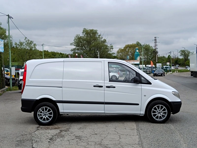 Mercedes-Benz Vito 111 2.2 CDi* АВТОМАТИК* КЛИМАТИК* НОВ ВНОС* , снимка 4 - Бусове и автобуси - 45539513