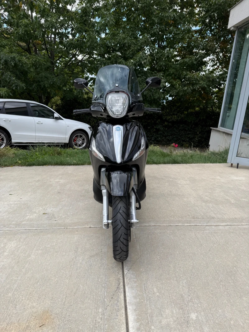 Piaggio Beverly PERFEKTEN 350, снимка 3 - Мотоциклети и мототехника - 51944393