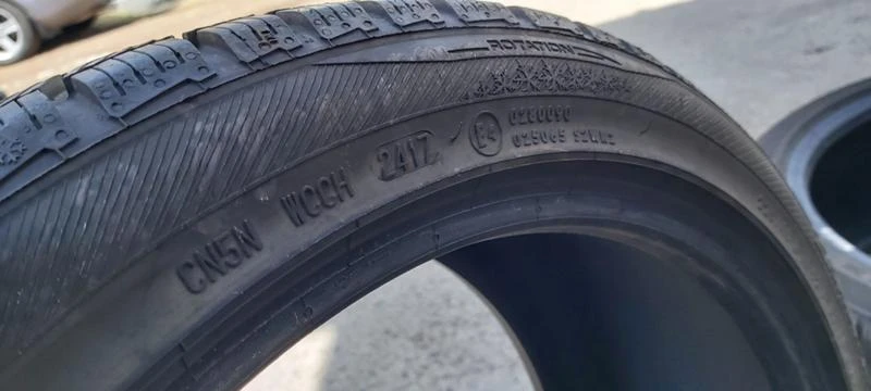 Гуми Зимни 225/40R18, снимка 7 - Гуми и джанти - 30362226