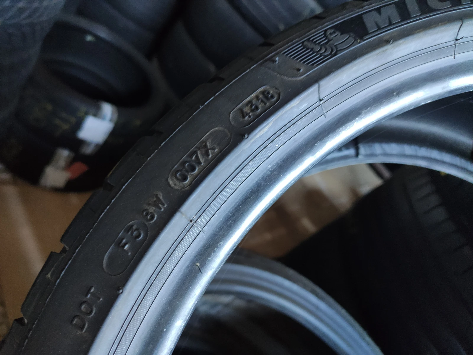  235/35R19 | Mobile.bg   5