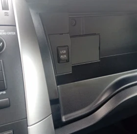 Toyota Auris 1.6i 132к.с 2011г., снимка 15