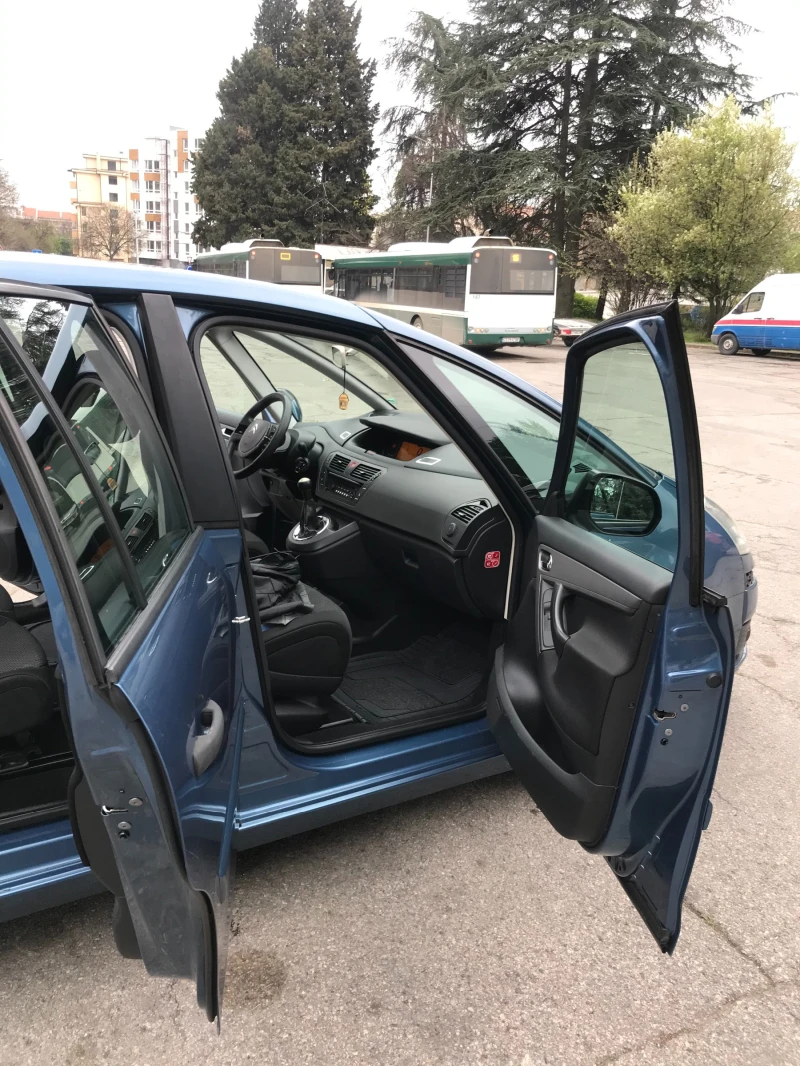 Citroen Grand C4 Picasso, снимка 9 - Автомобили и джипове - 46984029