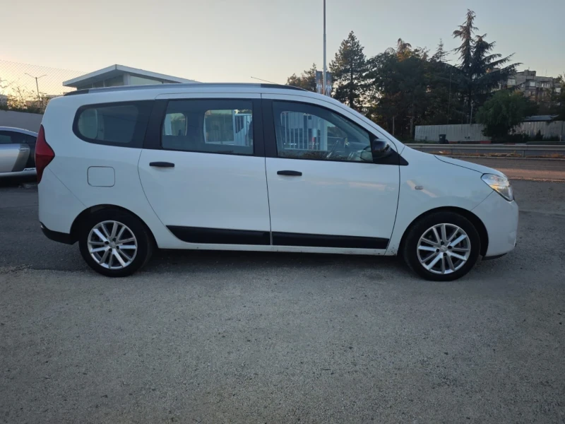 Dacia Lodgy 1.5DCI 2броя 6ск.* 11.20г* ТОП ЦЕНА* ОТЛИЧЕН* * * , снимка 6 - Автомобили и джипове - 47639928