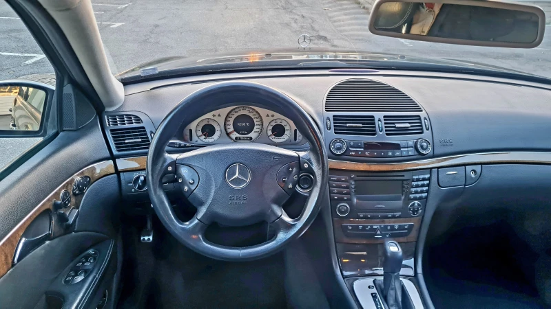 Mercedes-Benz E 55 AMG От Балкан Стар, снимка 10 - Автомобили и джипове - 47664215