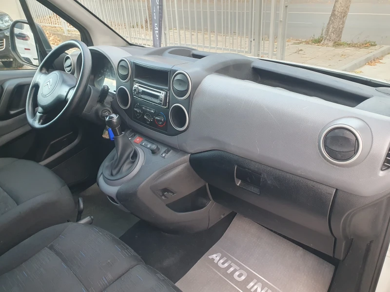 Citroen Berlingo 1.6/75KS, снимка 13 - Автомобили и джипове - 48130166