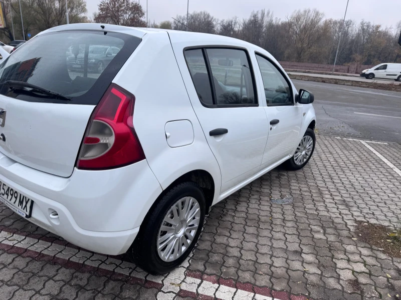 Dacia Sandero, снимка 5 - Автомобили и джипове - 48222382