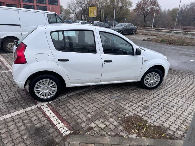 Dacia Sandero, снимка 4 - Автомобили и джипове - 48222382