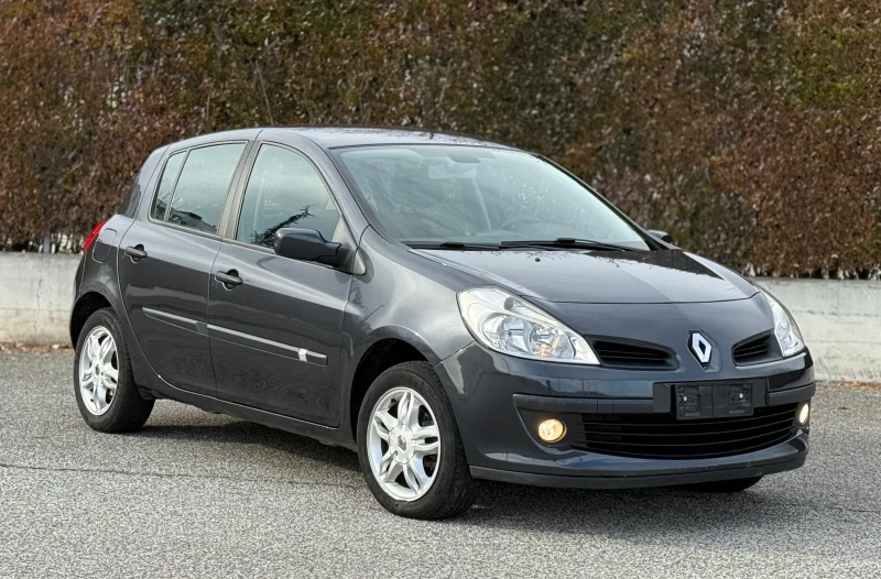 Renault Clio 1.6i * Автоматик* * Климатроник* , снимка 3 - Автомобили и джипове - 48444647