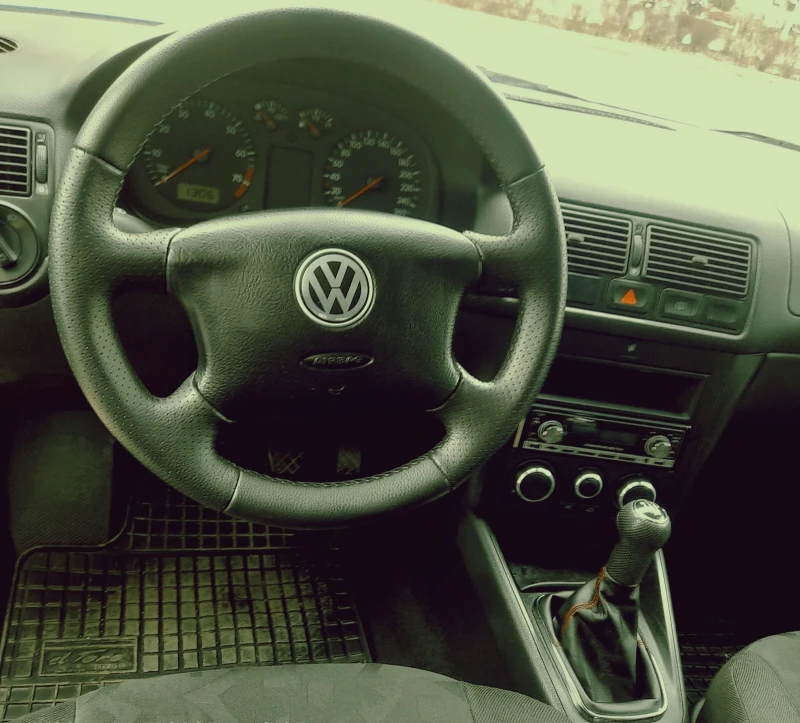 VW Golf 1, 6  LPG , снимка 14 - Автомобили и джипове - 48864406