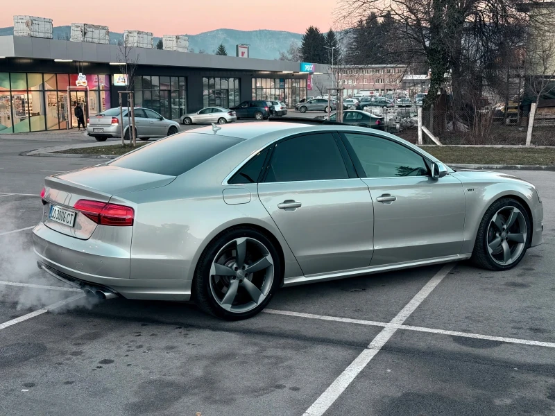 Audi S8 Перфектна, снимка 4 - Автомобили и джипове - 49009234