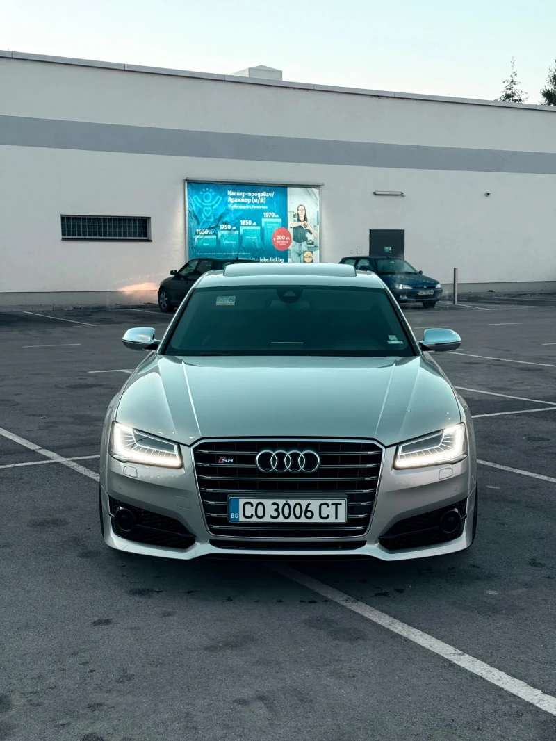 Audi S8 Перфектна, снимка 1 - Автомобили и джипове - 49009234