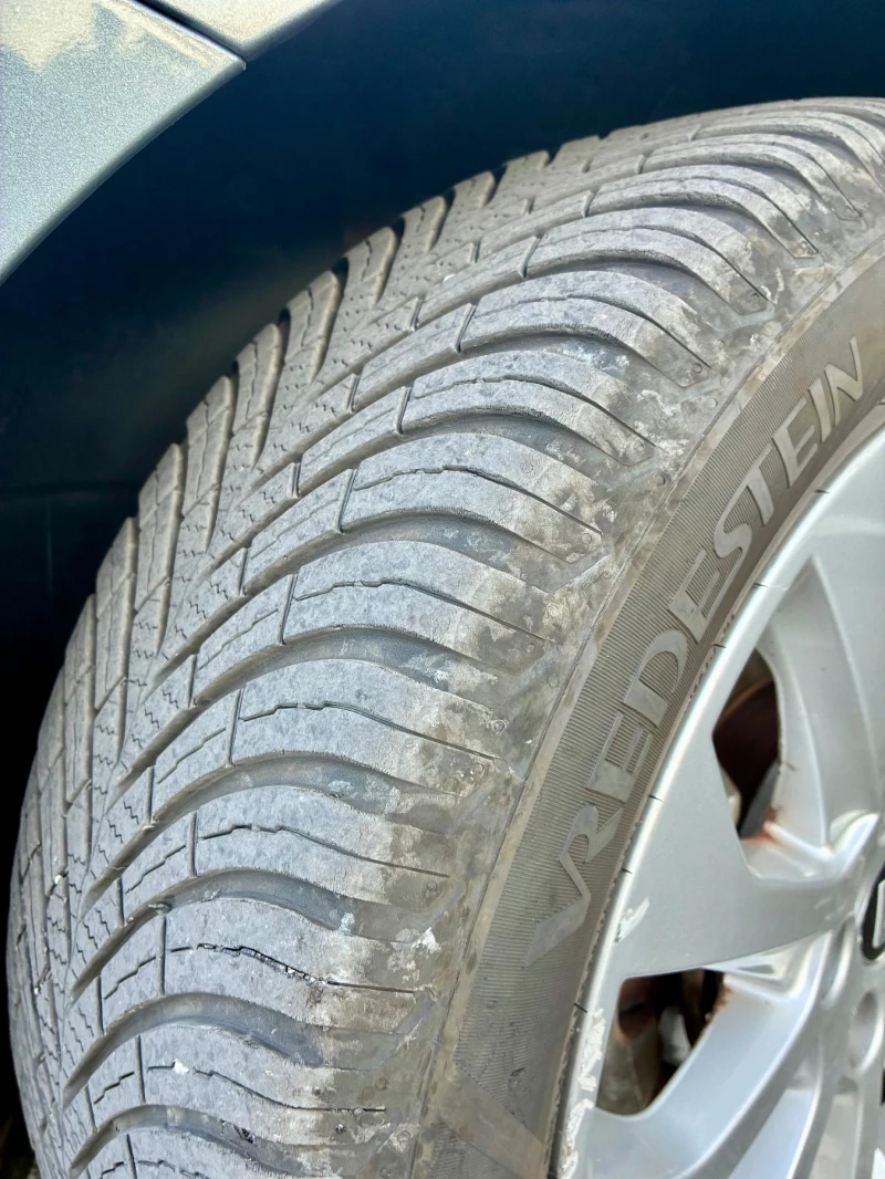 Seat Leon 1.6 TDI 6 скорости, снимка 14 - Автомобили и джипове - 51333594