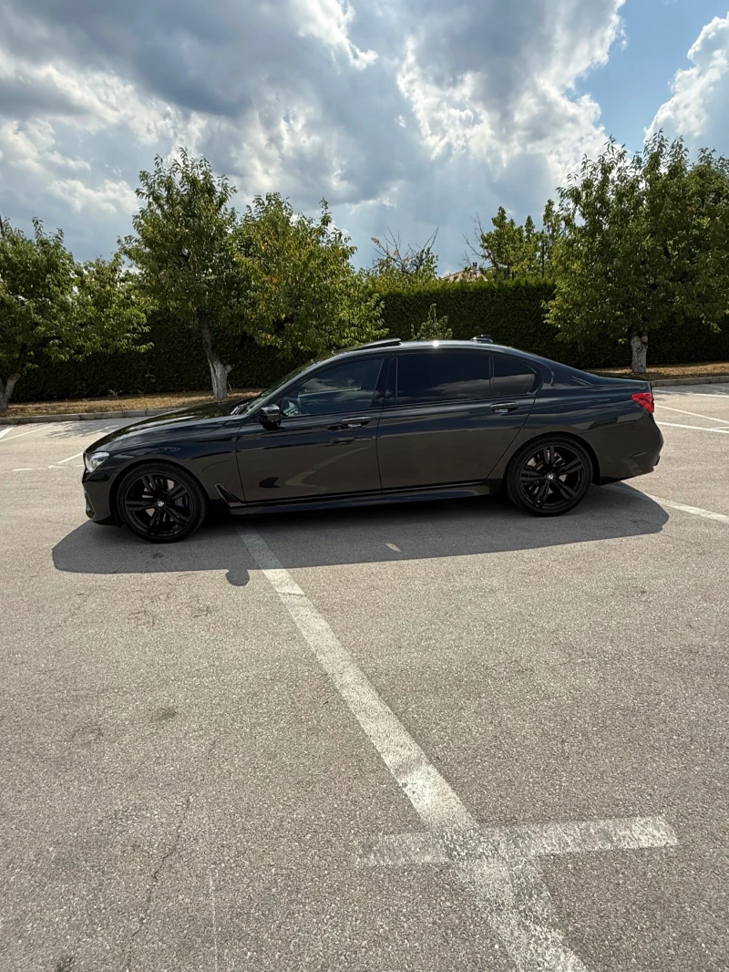BMW 740 Li M-Sport-Paket, снимка 2 - Автомобили и джипове - 52268816