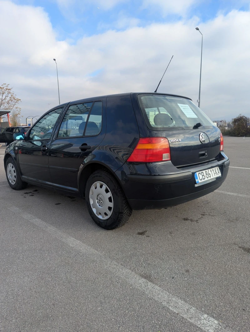VW Golf 1.6 SR, снимка 5 - Автомобили и джипове - 52775787