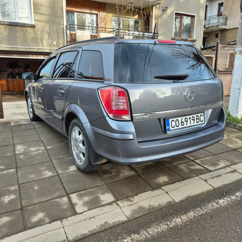 Opel Astra, снимка 4 - Автомобили и джипове - 52858958