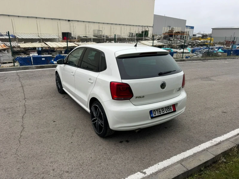 VW Polo 1.6 Tdi 90 kc Klimatronik , снимка 10 - Автомобили и джипове - 52895305