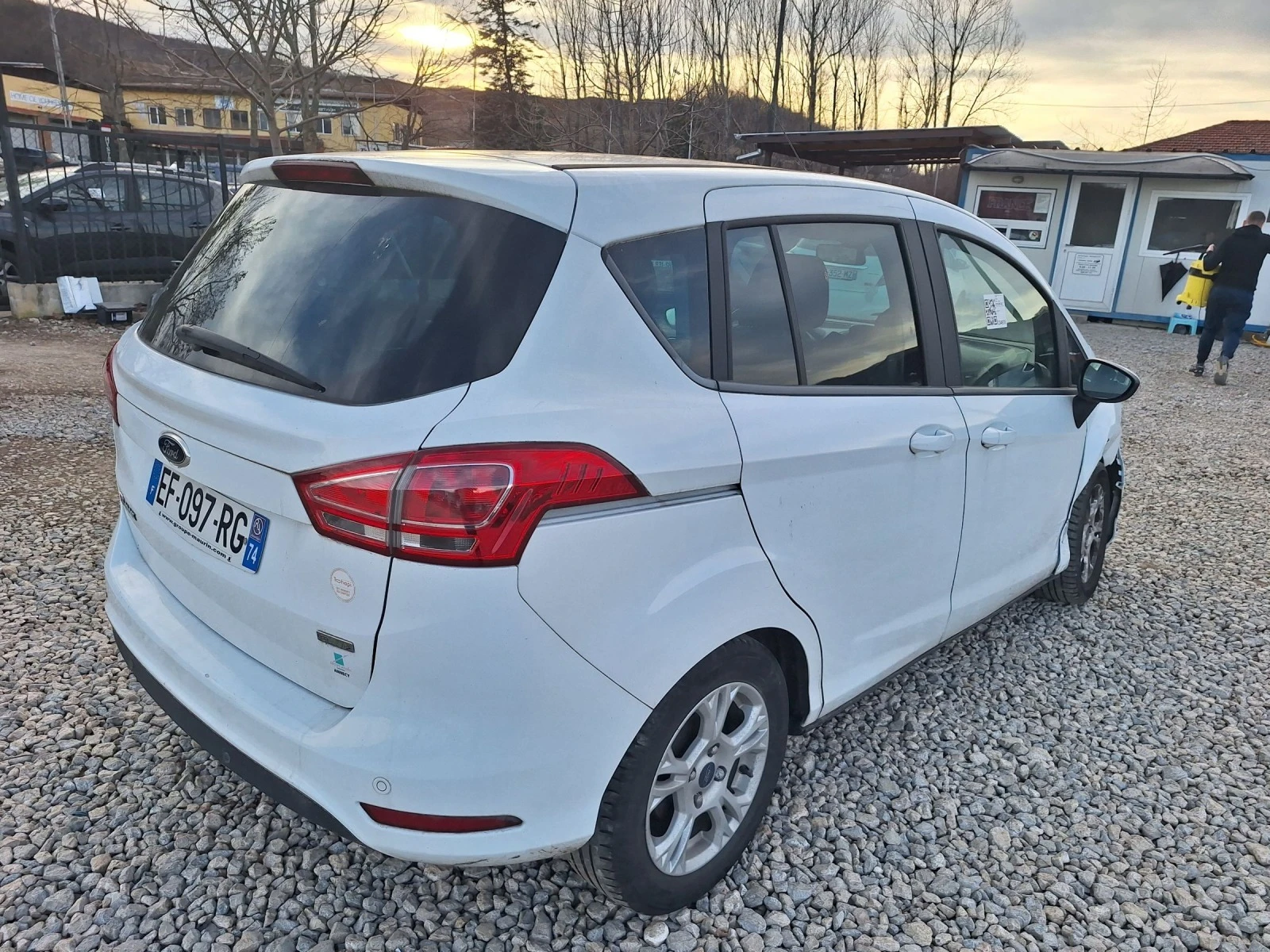 Ford B-Max 1.0eco Euro6 - изображение 6