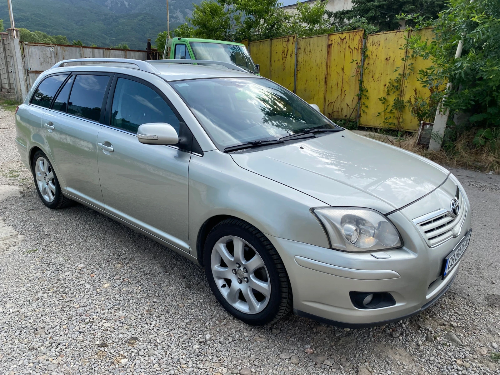 Toyota Avensis 2.0 d4d NAVI - изображение 3