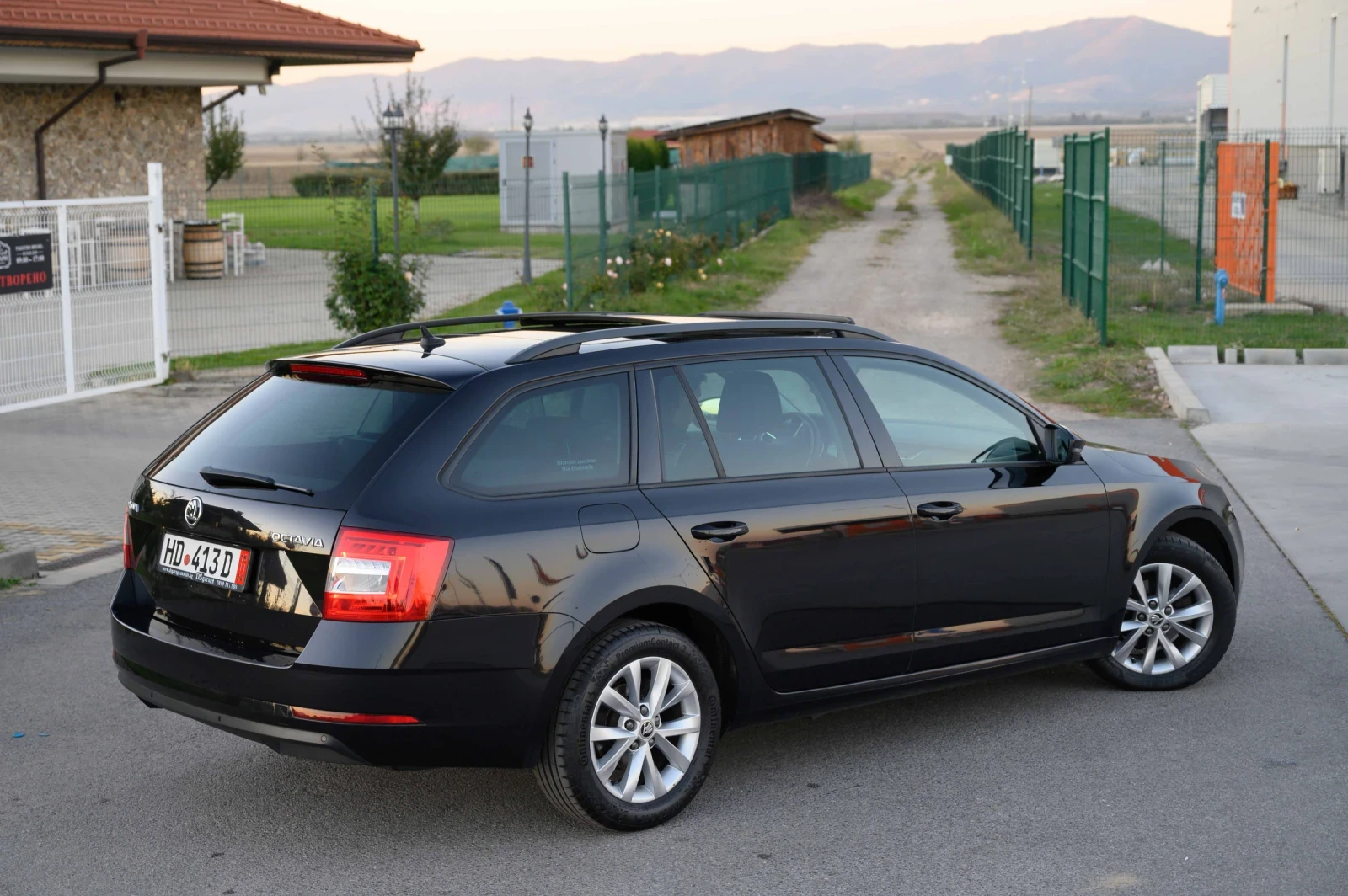 Skoda Octavia 1.6TDI* ПАНОРАМА* LED* Подгрев* Кожа - изображение 6