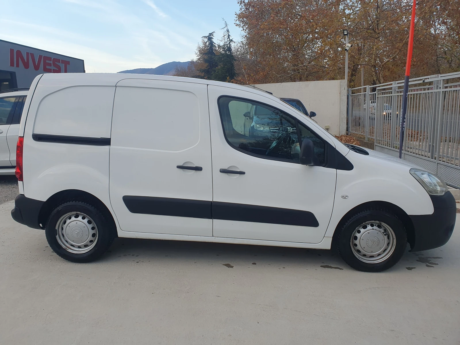 Citroen Berlingo 1.6/75KS - изображение 8