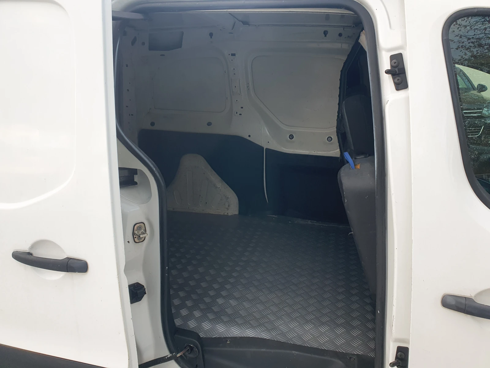 Citroen Berlingo 1.6/75KS | Mobile.bg — изображение 15